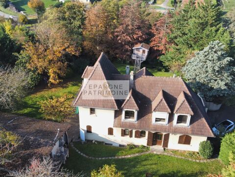   Domaine � Diemoz Maison 6 chambres sur une parcelle de 3300m2. Maison - 9 pi�ce(s) - 203 m�