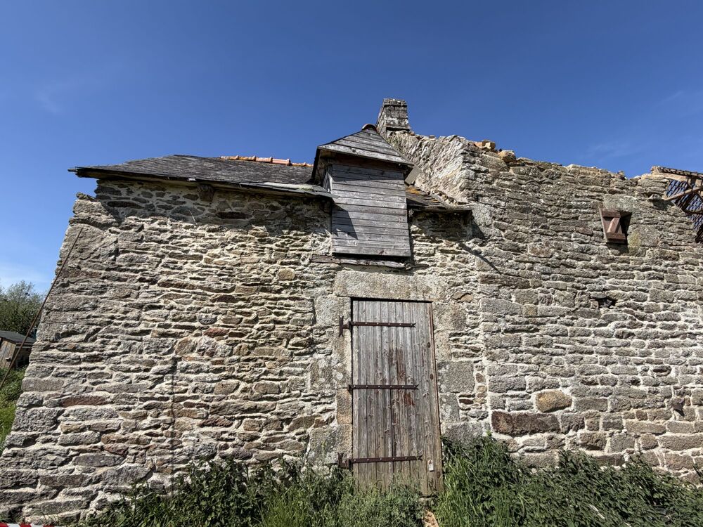 Batisse en pierre à rénover entièrement