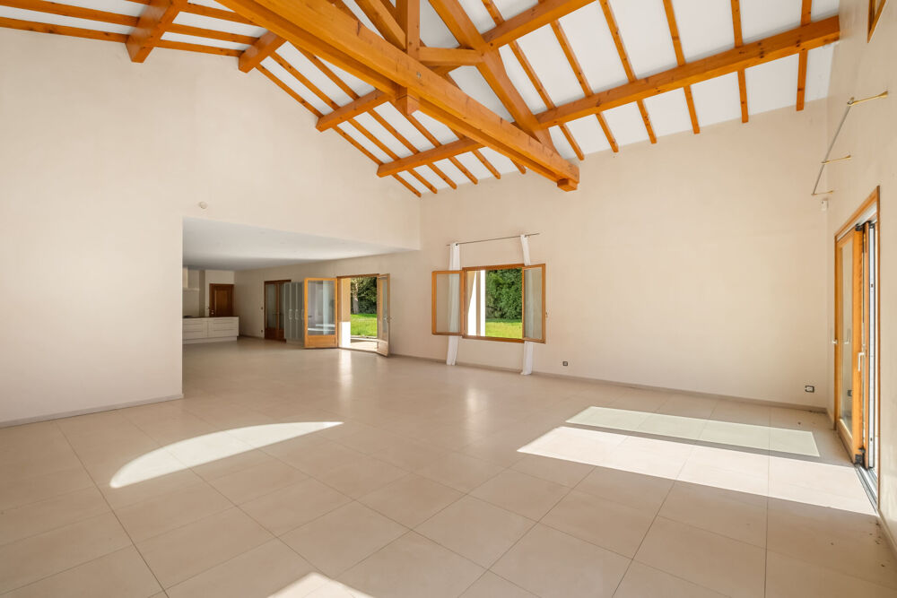 à vendre  Maison Saint-Pierre-de-Chandieu (69780)