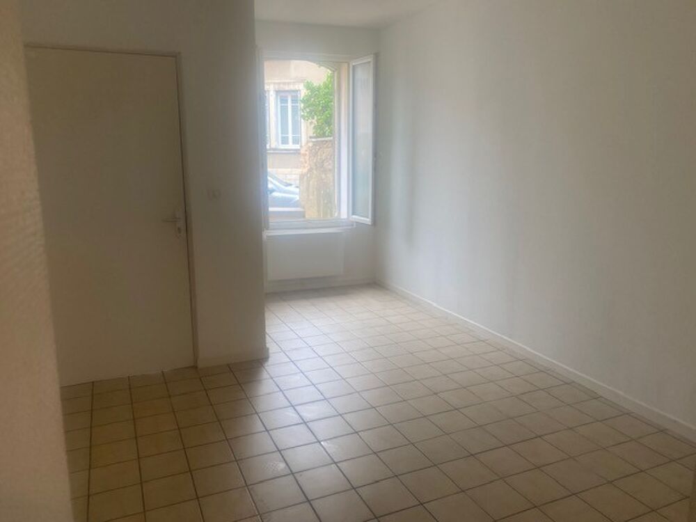 Montrevel-en-Bresse - A louer - Studio plain-pied