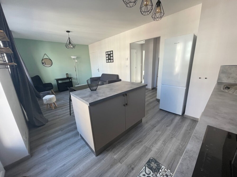 Location Appartement ST ETIENNE BERGSON T3 meublé 30 rue de l'enseigne roux Saint-Étienne