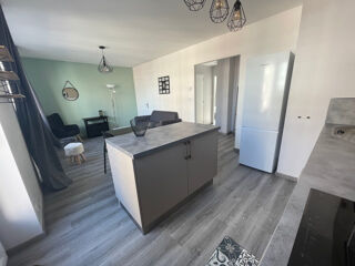  Appartement à louer 3 pièces 60 m²