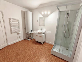  Immeuble � vendre 240 m�