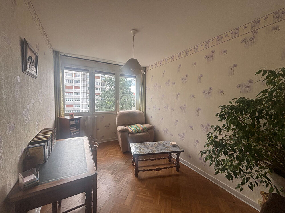 BELLEVUE F3 AVEC PARKING ET BALCON