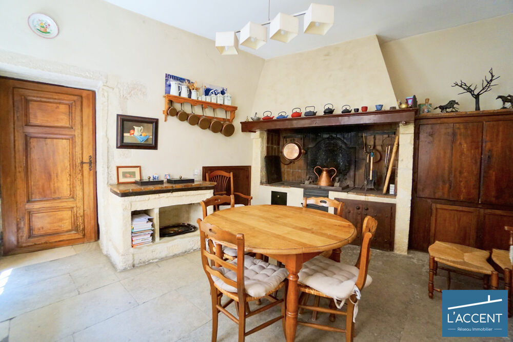 � vendre  Maison Saint-Gilles (30800)