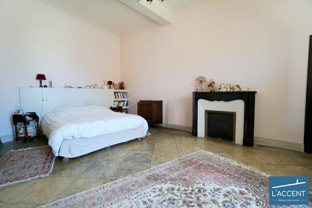 � vendre  Maison Saint-Gilles (30800)