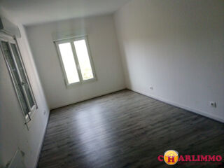  Appartement à louer 3 pièces 76 m²