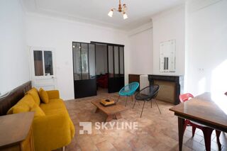  Appartement à louer 3 pièces 82 m²