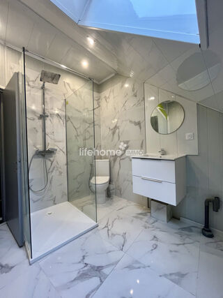  Immeuble � vendre 180 m�