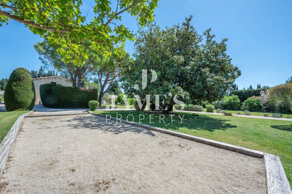 Vente Maison Maison familiale avec piscine et terrain constructible - Fontvie Fontvieille