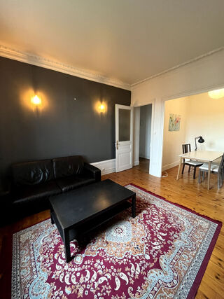  Appartement à louer 2 pièces 57 m²
