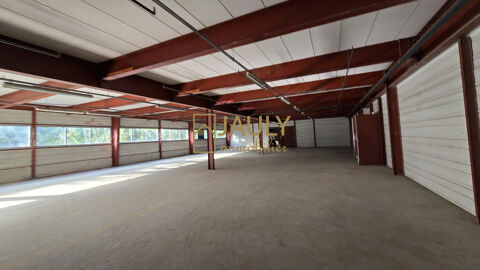   Entrepot rénové 4 540 m² Coulommiers / Ferté-Gaucher 