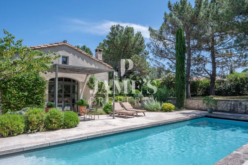 Vente Maison Propriété avec piscine chauffée proche centre - Eygalières Eygalières