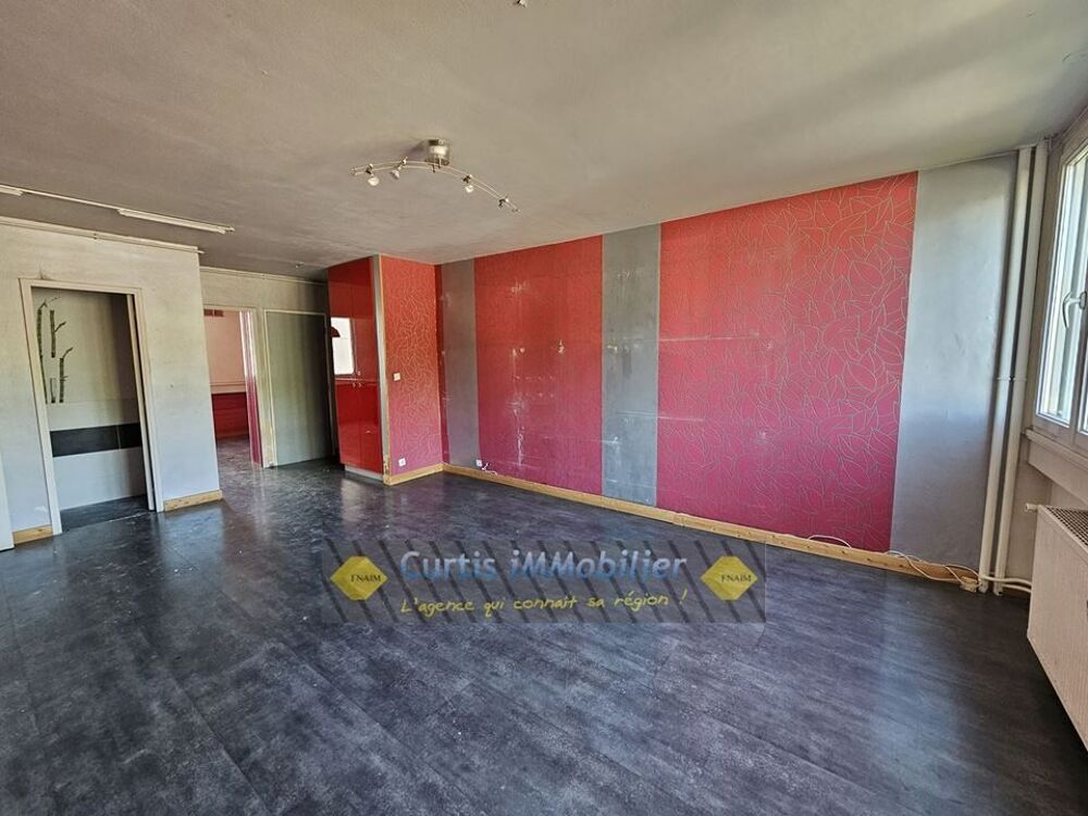   Local professionnel - 115.59m ² Firminy