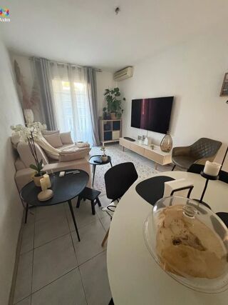 Vente Appartement 2 pièces avec balcons et cave Nice