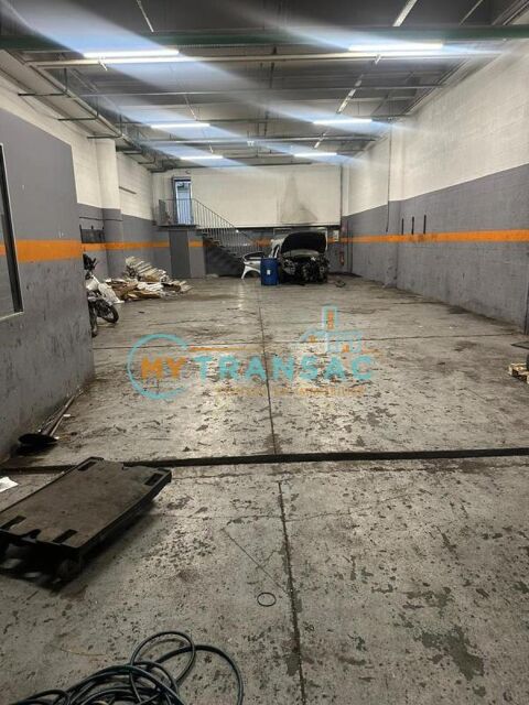 A VENDRE BAGNOLET LOCAUX D'ACTIVIT&Eacute;S & BUREAUX 560000 93170 Bagnolet