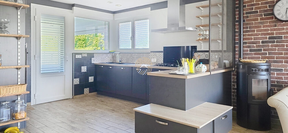 Maison de plain-pied  Espace, confort et potentiel !