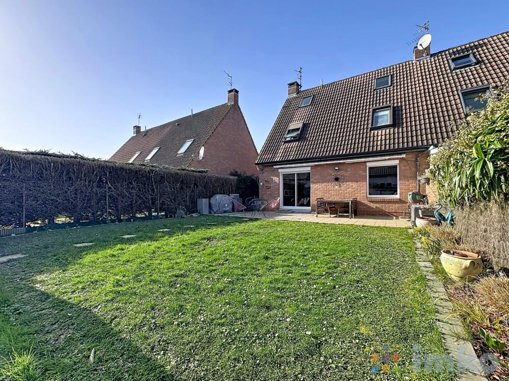Maison semi individuelle, 4 chambres, jardin, garage et places d