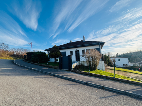   Maison familiale avec sous-sol - En impasse calme ! Maison - 4 pi�ce(s) - 102 m�