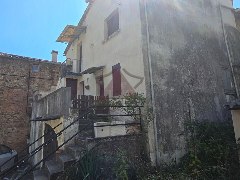 Maison avec terasse GAGNIERES