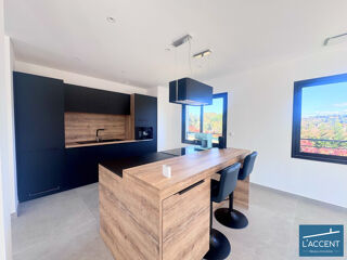  Villa à vendre 5 pièces 147 m²