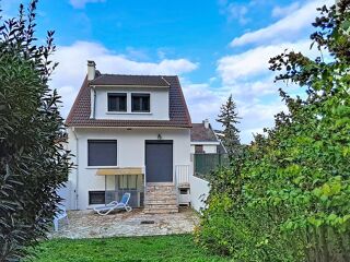 Vente Maison Maison familiale avec jardin au c?ur du village de Buzenval Rueil-malmaison