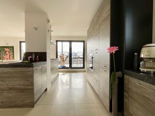  Appartement � vendre 5 pi�ces 138 m�