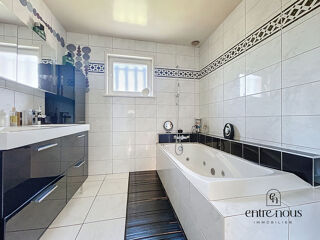  Maison  vendre 6 pices 133 m