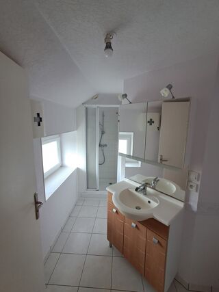  Appartement à louer 3 pièces 54 m²