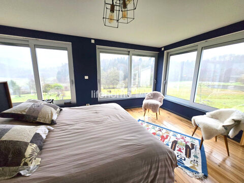   Propri�t� de caract�re sur plus de 2 hectares avec �tang � Maison - 7 pi�ce(s) - 240 m�