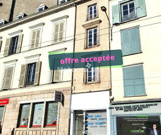  Immeuble � vendre 74 m�