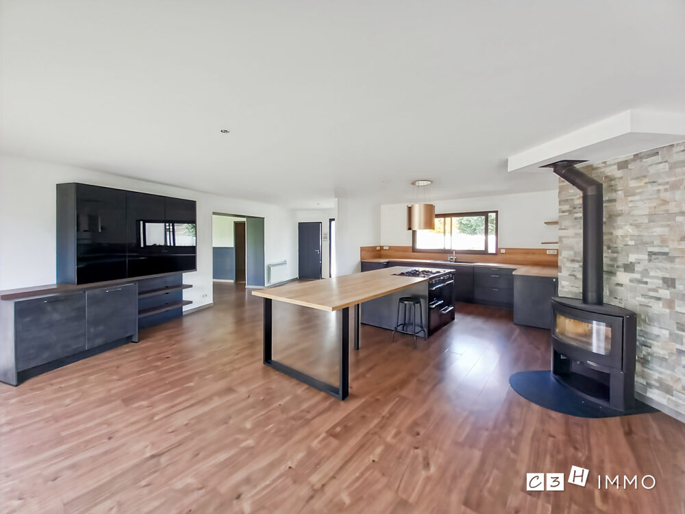 Maison T5 de 168m² + grand garage et piscine sur parcelle de 22