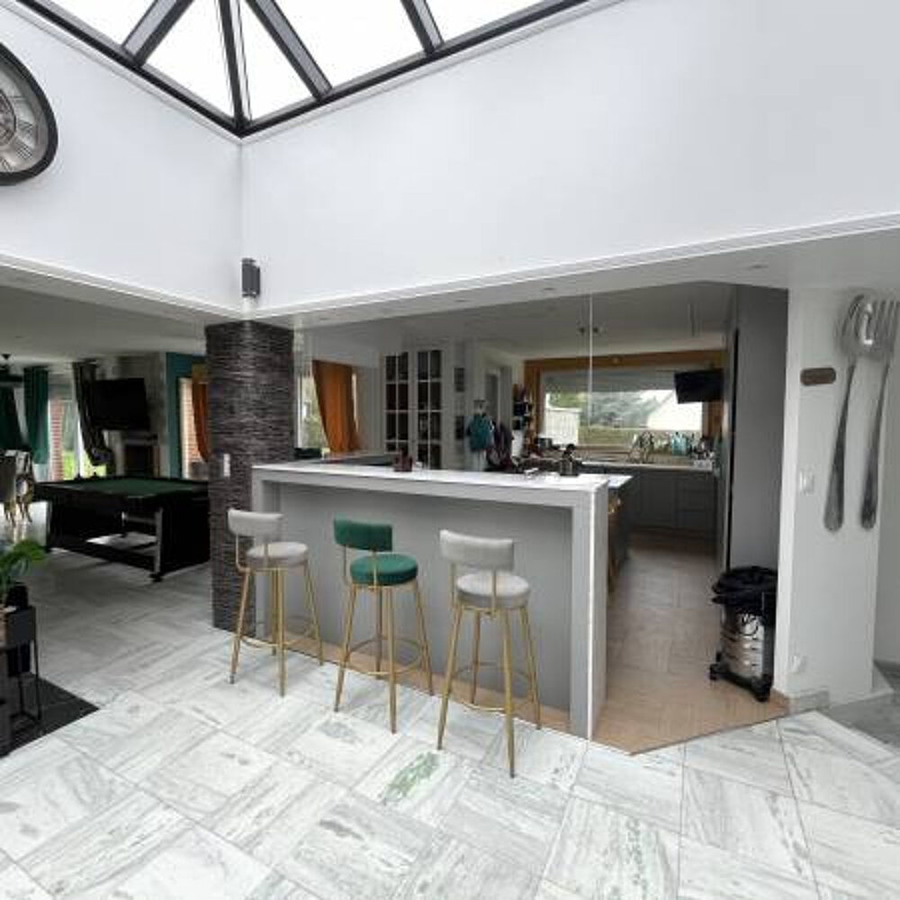 vente Maison - 8 pièce(s) - 216 m² Fressenneville (80390)