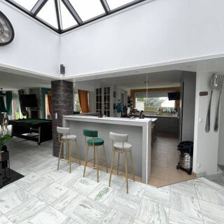  Maison à vendre 8 pièces 216 m²