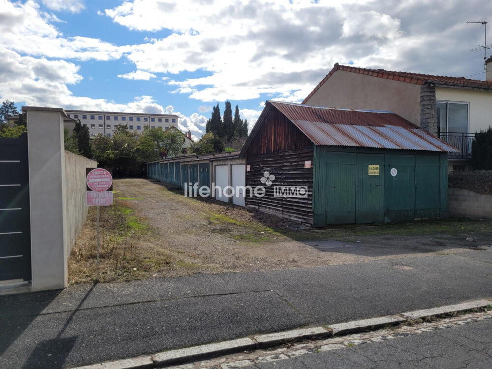 Vente Parking/Garage Parking Exterieur 650 m2 / Garages ferms 16 places 21m2 Montluon