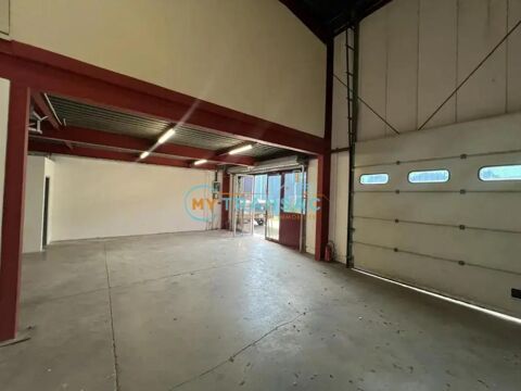   A louer Local d'activité et bureaux de 245m² 