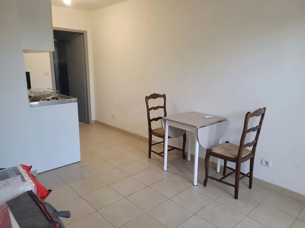 Location Appartement Studio meublé + espace exterieur et parking Cabriès