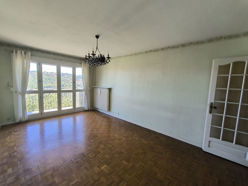 Appartement Saint-Genest Lerpt 4 pièce(s) 77.69 m2