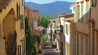 Vente Appartement GOLFE DE SAINT-TROPEZ / Dans un petit village typiquement proven Cogolin