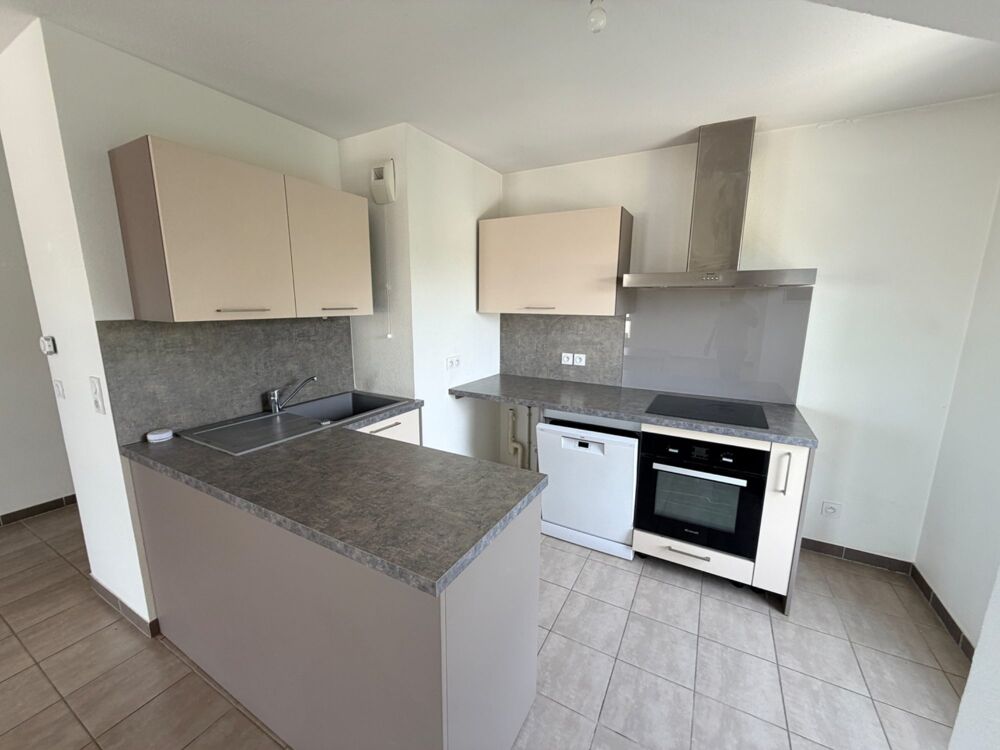 Appartement lumineux 3 pièces avec terrasse et garage à Besançon