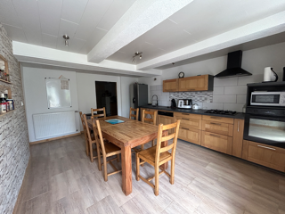  Maison � vendre 8 pi�ces 242 m�