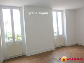  Appartement à louer 3 pièces 96 m²