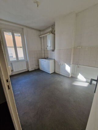  Appartement à louer 3 pièces 67 m²