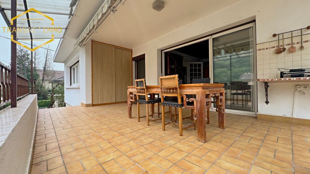 vente Maison - 8 pièce(s) - 180 m² Saint-Martin-d'Hères (38400)