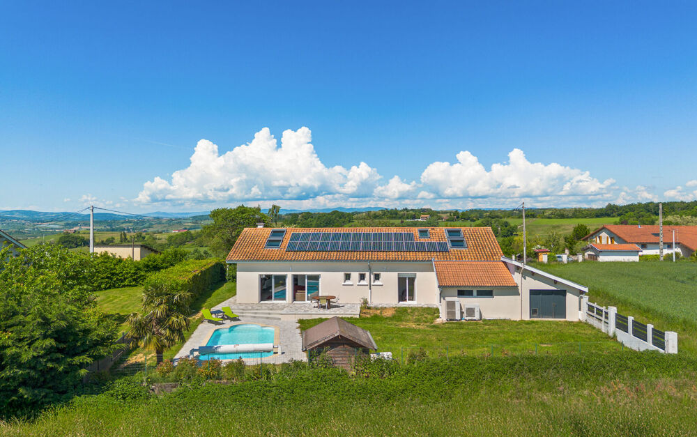 Maison 7 pièces 156 m² · à Luzinay · 156 m² · 565 000 €