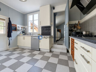  Maison à vendre 7 pièces 227 m²