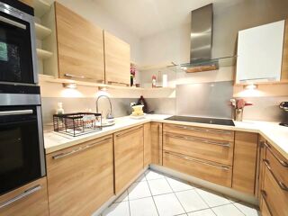  Villa � vendre 9 pi�ces 205 m�