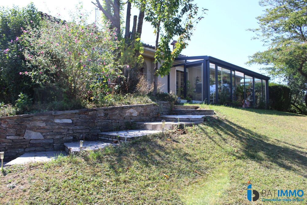 VILLA - 2300 M² DE TERRAIN AVEC PISCINE - AU CALME - BEAU PANOR