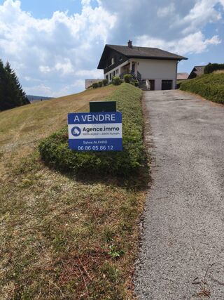  Maison à vendre 10 pièces 183 m²