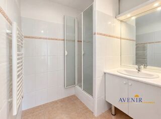 Location Appartement T2 RÉNOVÉ AVEC TERRASSE - MARSEILLE 12? Marseille 12